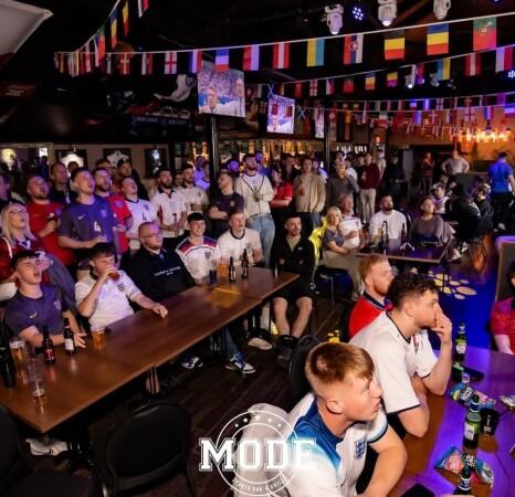 Best Sports Bars in Worcester - Mode Sports Bar & Grill