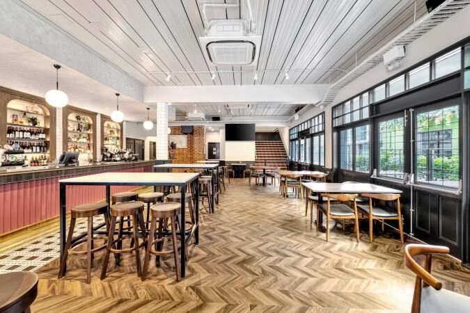 Best Sports Bars in Adelaide - The Elephant British Pub