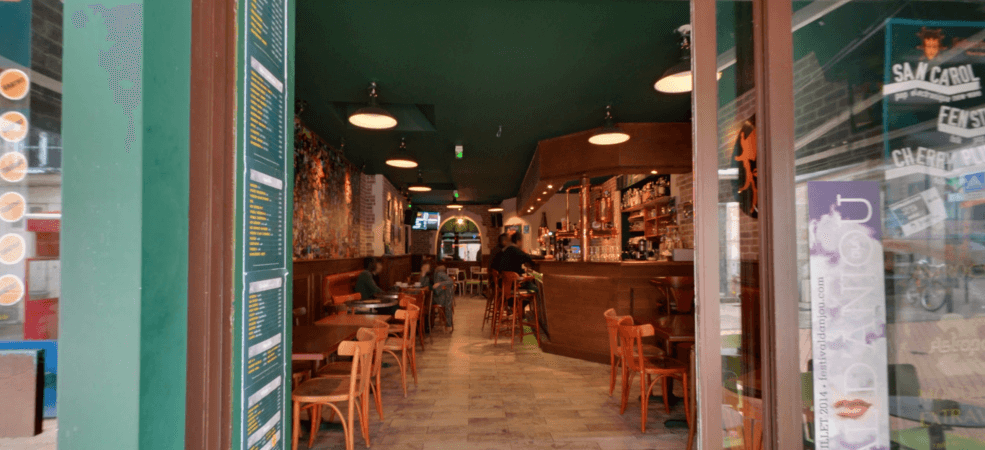 Best Sports Bars in Angers - Joker's Pub