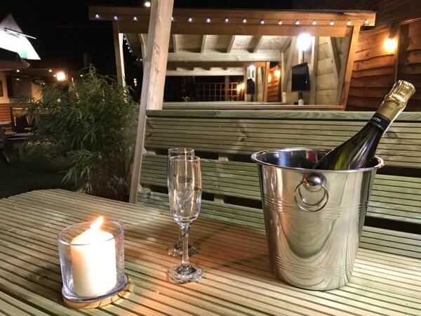 Best Sports Bars in Hazlemere - The Three horseshoes