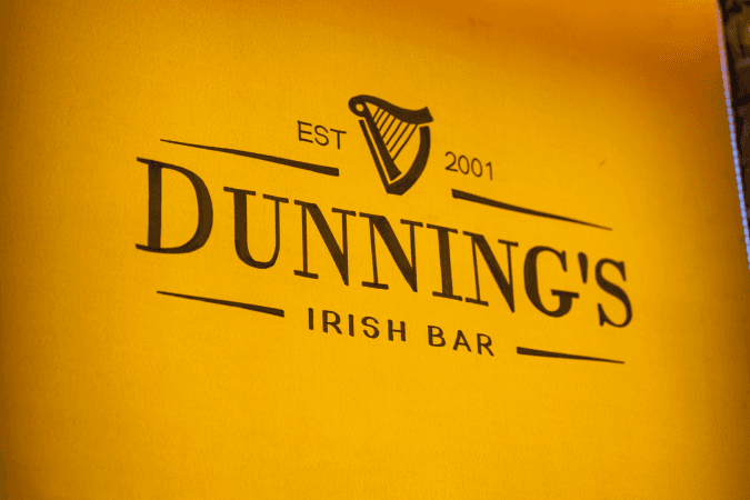 Best Sports Bars in Watford - Dunning's Bar