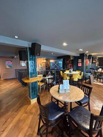 Best Sports Bars in Elgin - The Granary (Elgin)