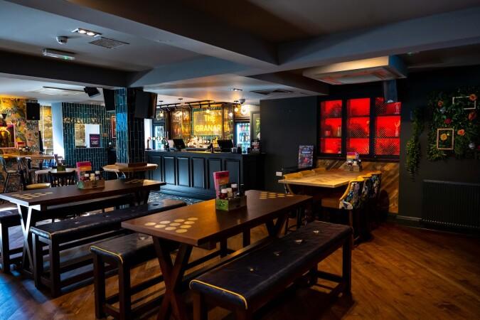 Best Sports Bars in Elgin - The Granary (Elgin)