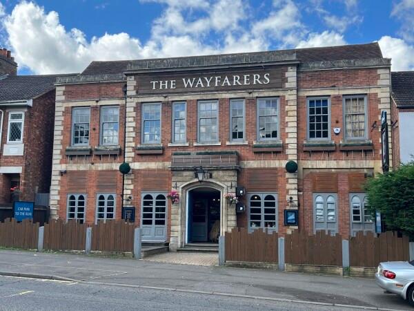 Best Sports Bars in Kettering - The Wayfarers