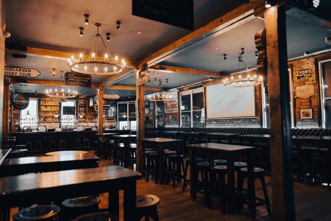 Best Sports Bars in Edinburgh - Malones Edinburgh