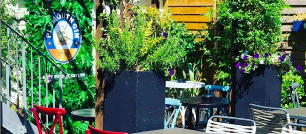 Best Sports Bars in London - East Putney Tavern