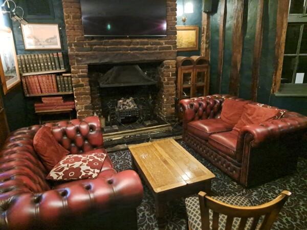 Best Sports Bars in St Albans - The Goat Inn