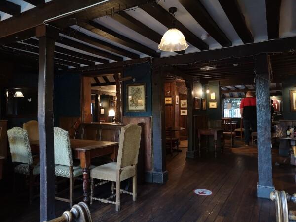 Best Sports Bars in St Albans - The Goat Inn