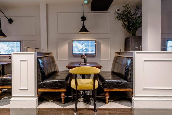 Best Sports Bars in Mayfair - Bonds Mayfair