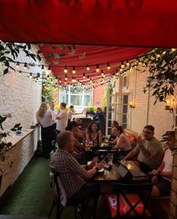 Best Sports Bars in London - The Fox