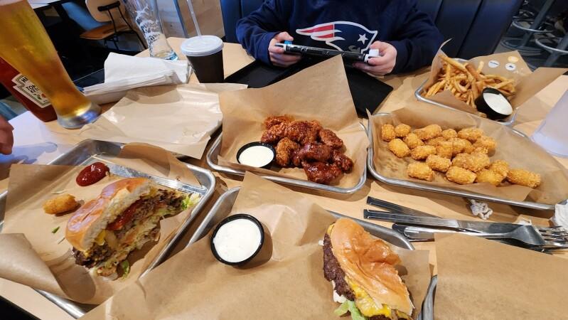 Best Sports Bars in Portsmouth - Buffalo Wild Wings @ Portsmouth, Nh