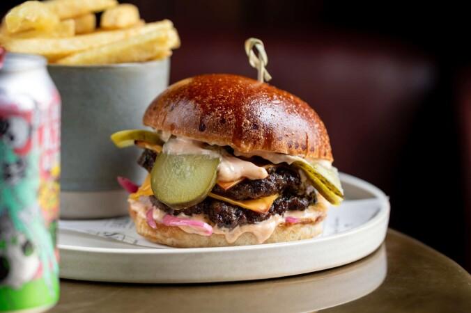 Best Sports Bars in London - Albion