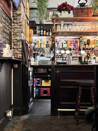 Best Sports Bars in London - The Old Kings Head