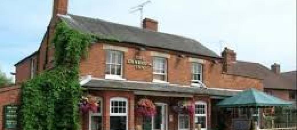 Best Sports Bars in Wokingham - The Emmbrook Inn