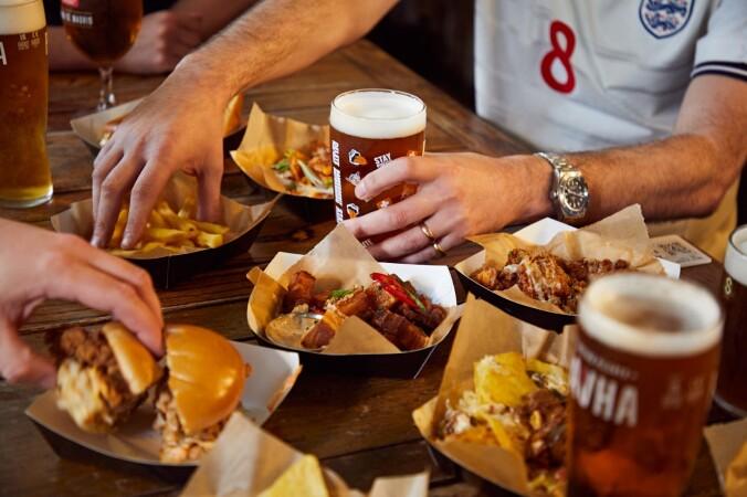 Best Sports Bars in London - The Faber Fox