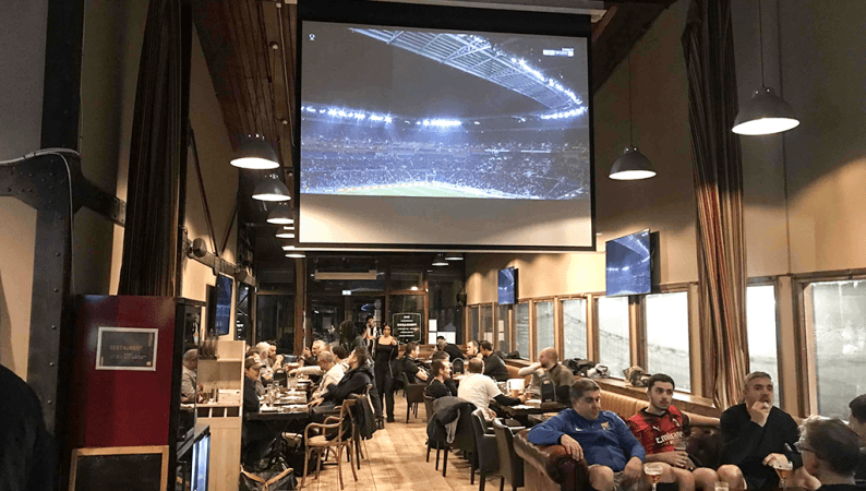 Best Sports Bars in Meudon - Sports Bar - UrbanSoccer Meudon