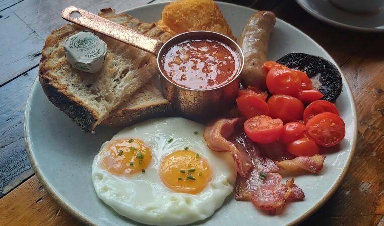 Best Sports Bars in London - Leadbelly's Bar & Kitchen