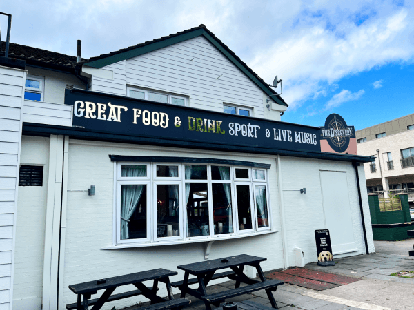 Best Sports Bars in Cardiff - The Discovery