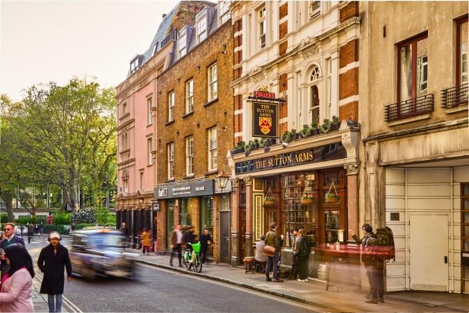 Best Sports Bars in Barbican - Sutton Arms EC1