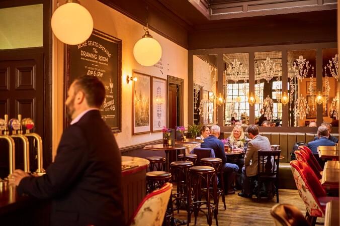 Best Sports Bars in Barbican - Sutton Arms EC1