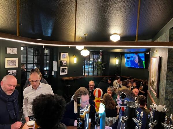 Best Sports Bars in Paris - The Blossom Arms