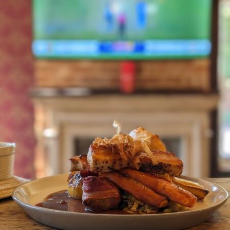 Best Sports Bars in Hitchin - The Radcliffe Arms