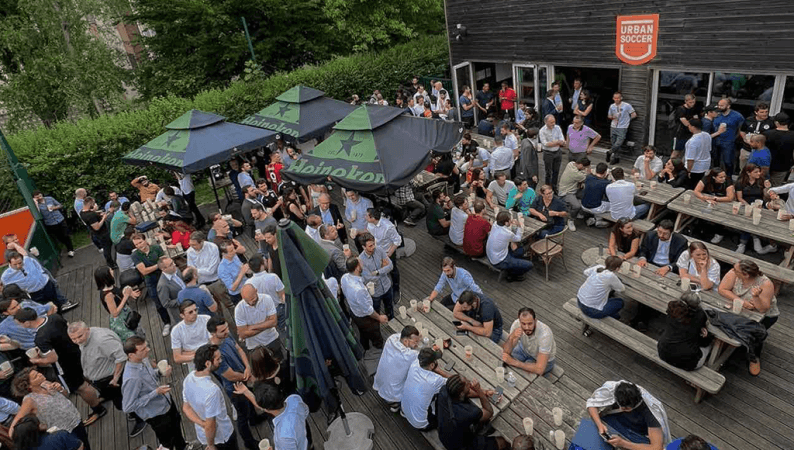 Best Sports Bars in Guyancourt - Sports Bar - UrbanSoccer Guyancourt