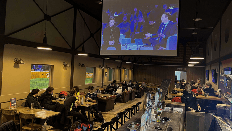 Best Sports Bars in Aubervilliers - Sports Bar - UrbanSoccer Porte d'aubervilliers