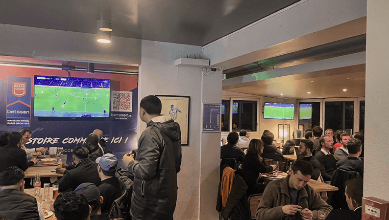 Best Sports Bars in Puteaux - Sports Bar - UrbanSoccer Puteaux-République
