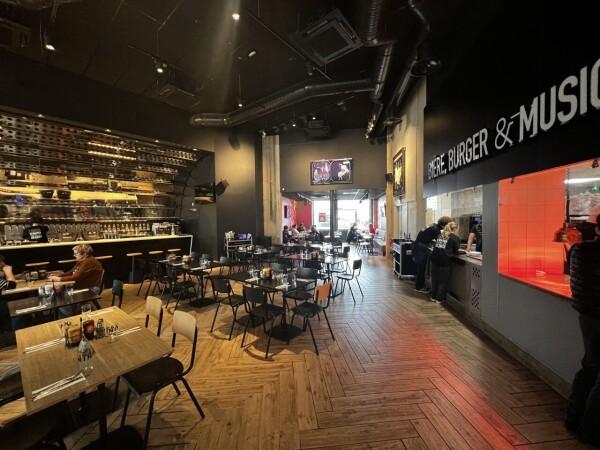 Best Sports Bars in Lyon - Ninkasi Cordeliers