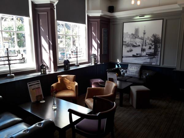 Best Sports Bars in East Grinstead - The Crown