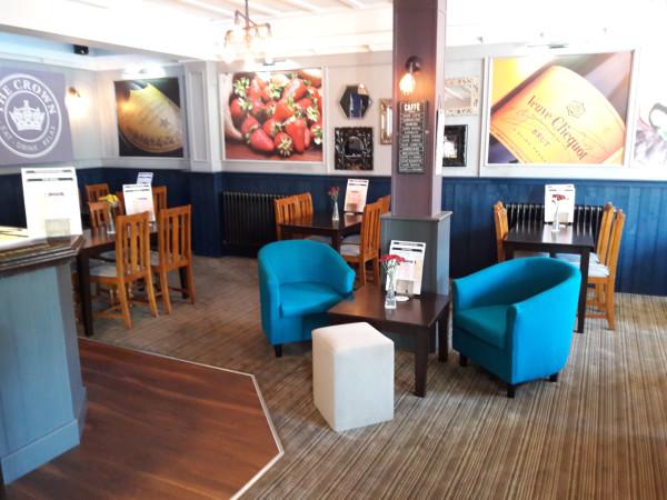 Best Sports Bars in East Grinstead - The Crown