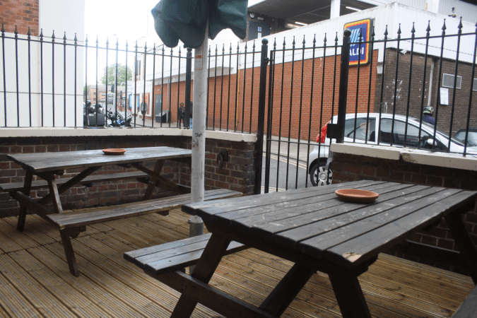 Best Sports Bars in Kingston - Wheelwrights Arms