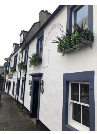 Best Sports Bars in Linlithgow - The Willow Tree