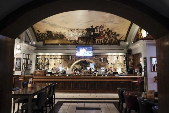 Best Sports Bars in Waterloo - Wellington, Waterloo