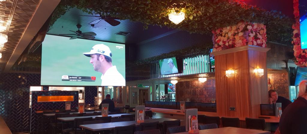 Best Sports Bars in London - Moretown Belle