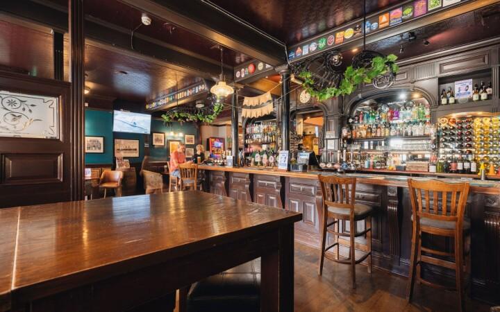 Best Sports Bars in Southampton - The Grapes