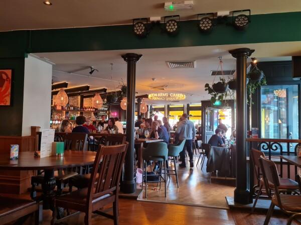 Best Sports Bars in LONDON - Lyttleton Arms