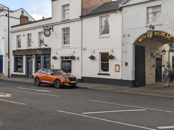 Best Sports Bars in LEAMINGTON SPA - White Horse Leamington