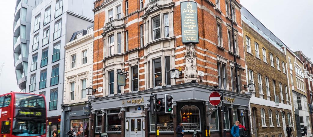 Best Sports Bars in LONDON - Angel, City Road