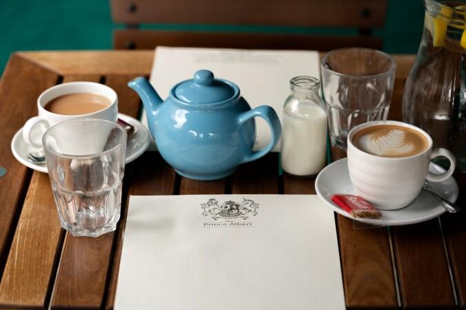 Best Sports Bars in Twickenham - Prince Albert