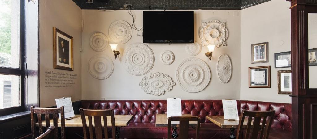 Best Sports Bars in London - The York