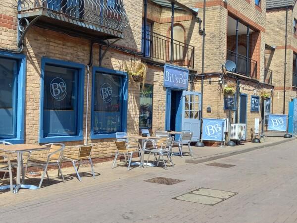 Best Sports Bars in Rutland - Bills Bar Oakham