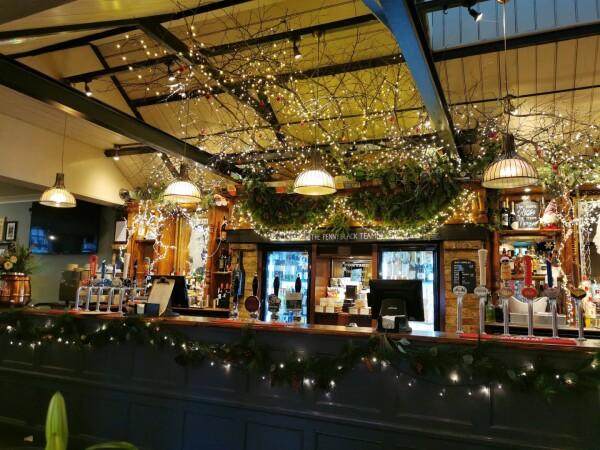 Best Sports Bars in Leatherhead - Penny Black