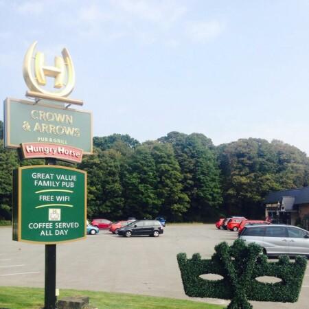 Best Sports Bars in Lincoln - Crown & Arrows (Lincoln)