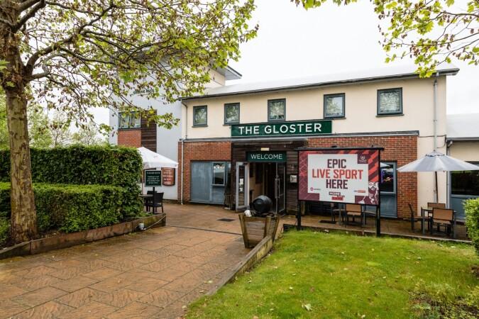 Best Sports Bars in Farnborough - Gloster (Farnborough)