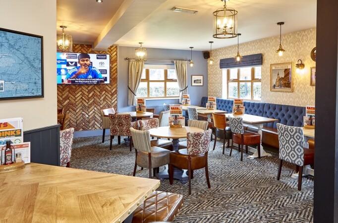 Best Sports Bars in Manchester - Flying Horse (Heald Green)