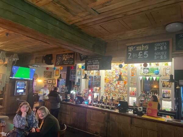 Best Sports Bars in Doncaster - Tut N Shive (Doncaster)