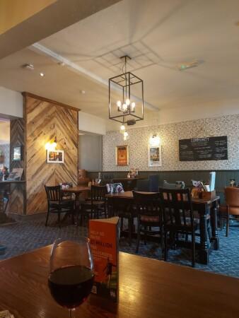 Best Sports Bars in Cambridge - Rock (Cambridge)