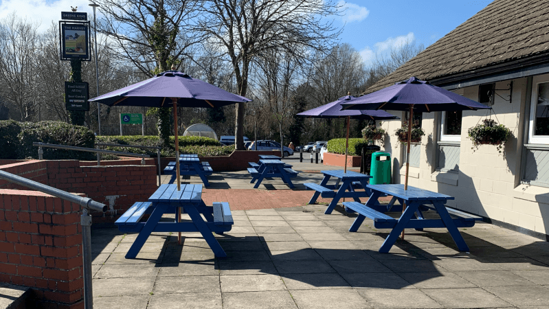 Best Sports Bars in Swindon - Harvey (Swindon)